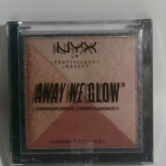 NYX Away We Glow Illuminating Powder Brick Road - Picture 5 of 5